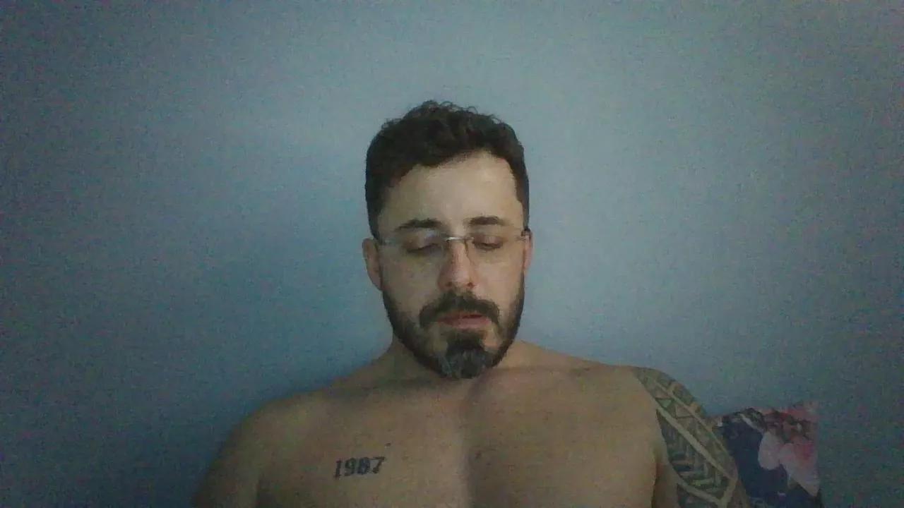 Alers87 on Cam4 
