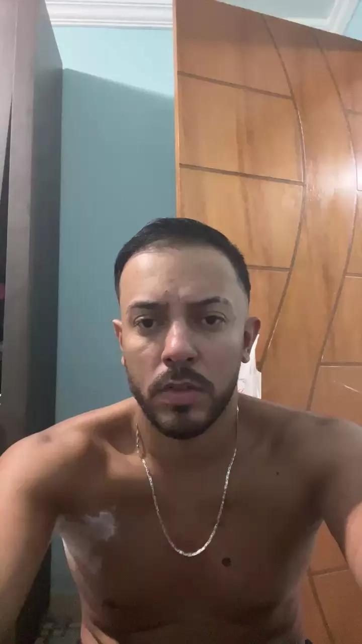 Allanzitto31 on Cam4 