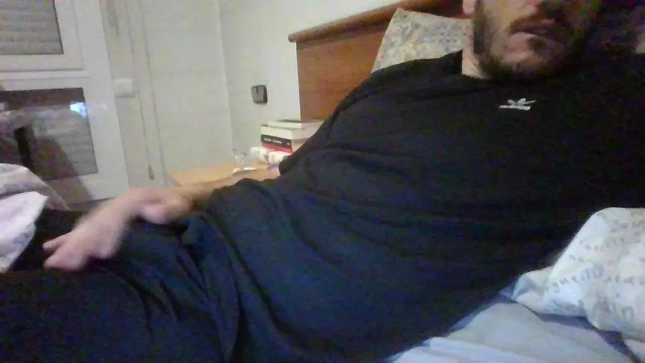 Alvarobcn34 on Cam4 