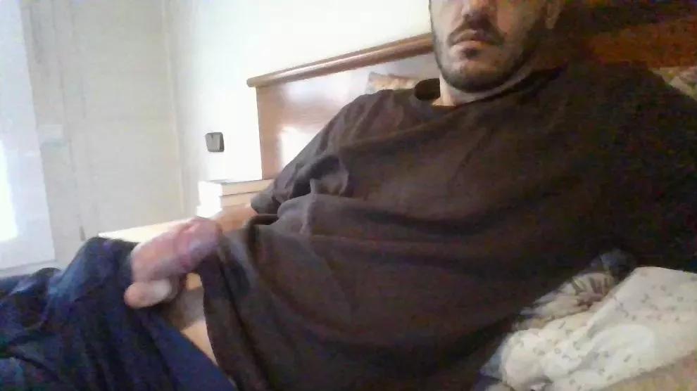 Alvarobcn34 on Cam4 