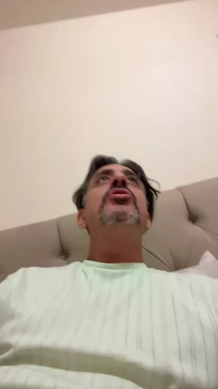 Offline Anders19cm on Cam4