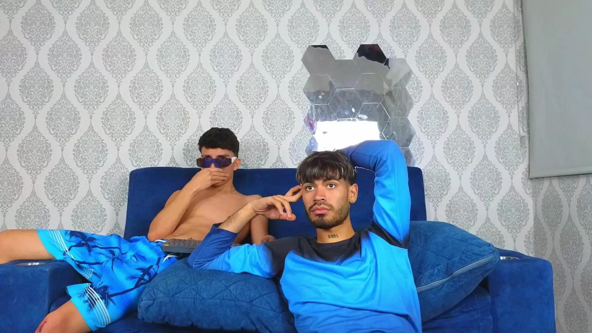 Angel_boyy2 on Cam4 