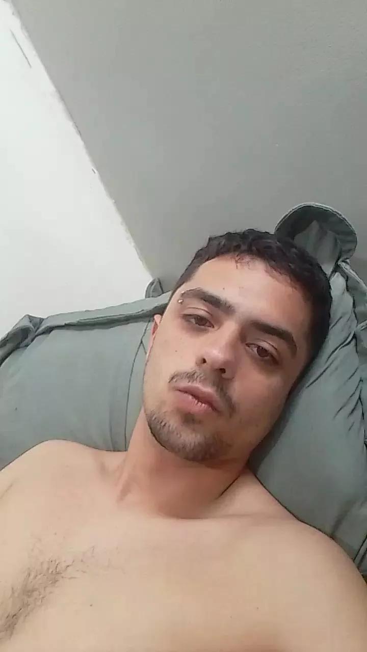 Artur520 on Cam4 