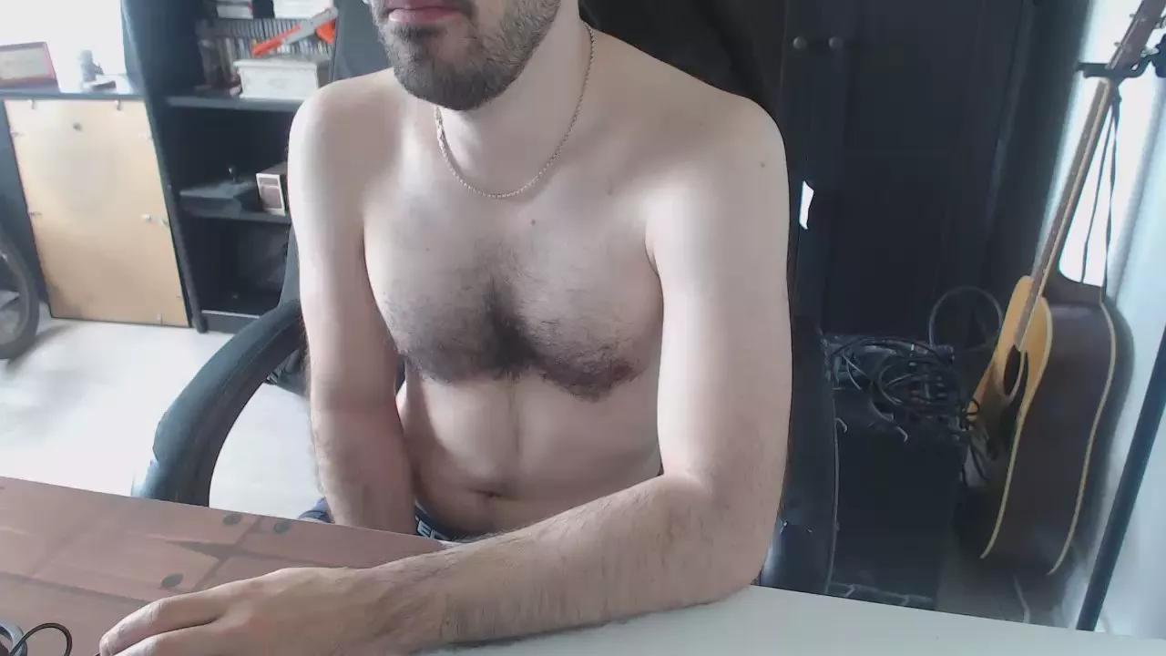 aventurierparis on Cam4 