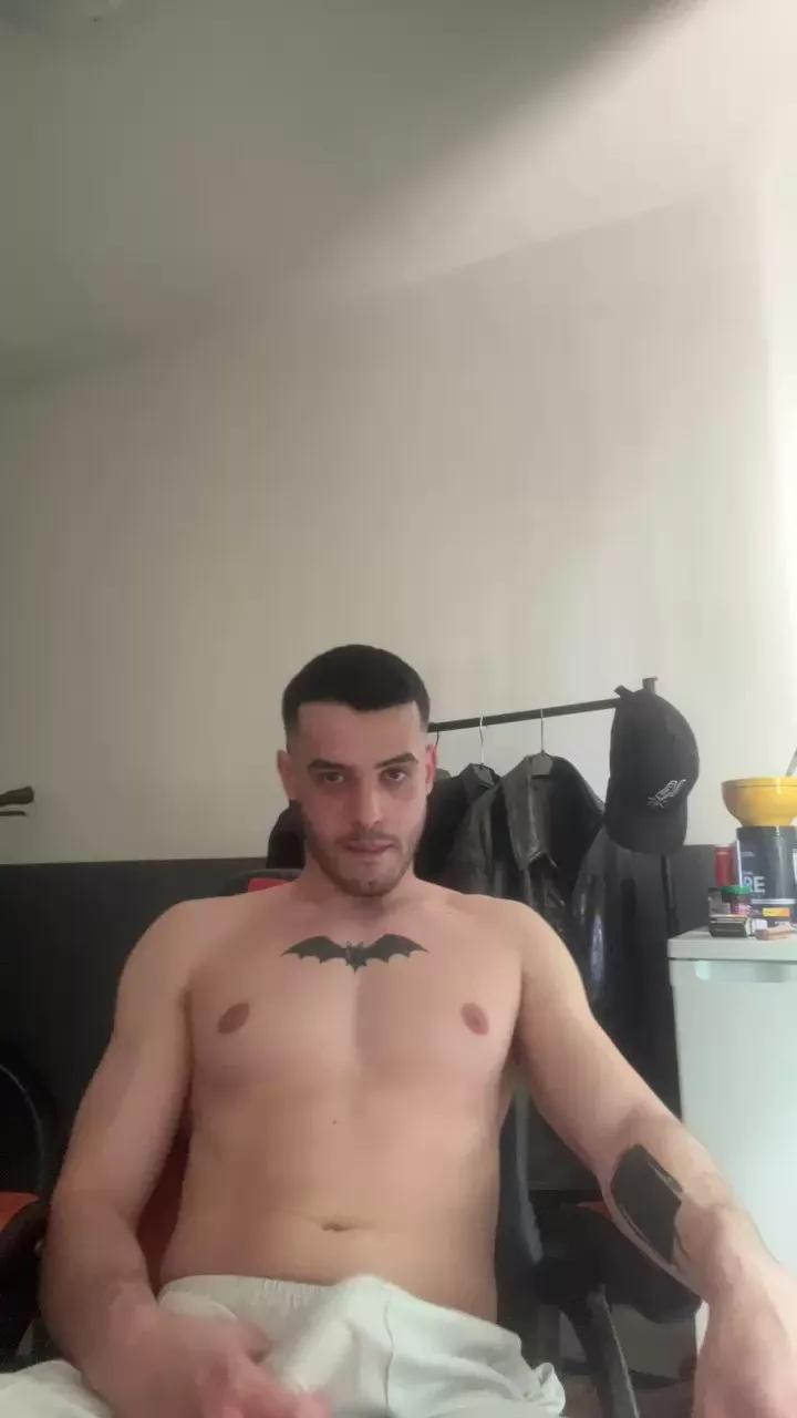 baki_boyz on Cam4 