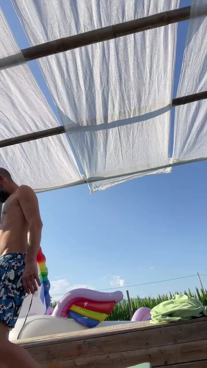 Offline Banansex2040 on Cam4