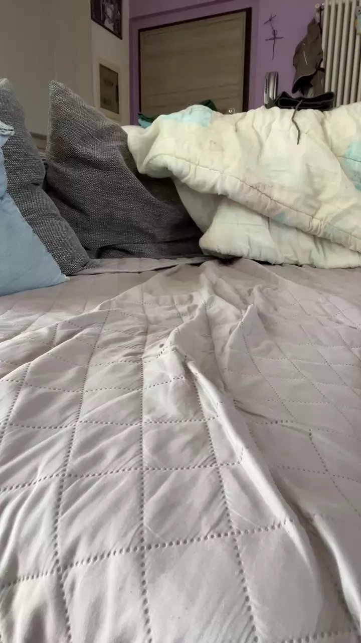 Offline Banansex2040 on Cam4