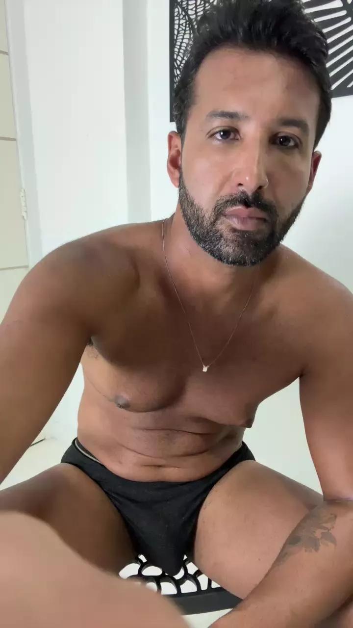 BatistaSexxy on Cam4 