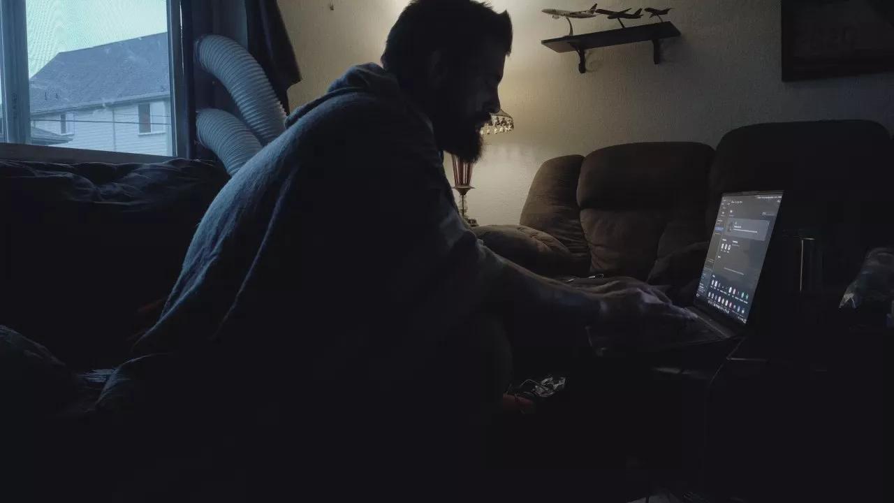 Beardedveteran on Cam4 