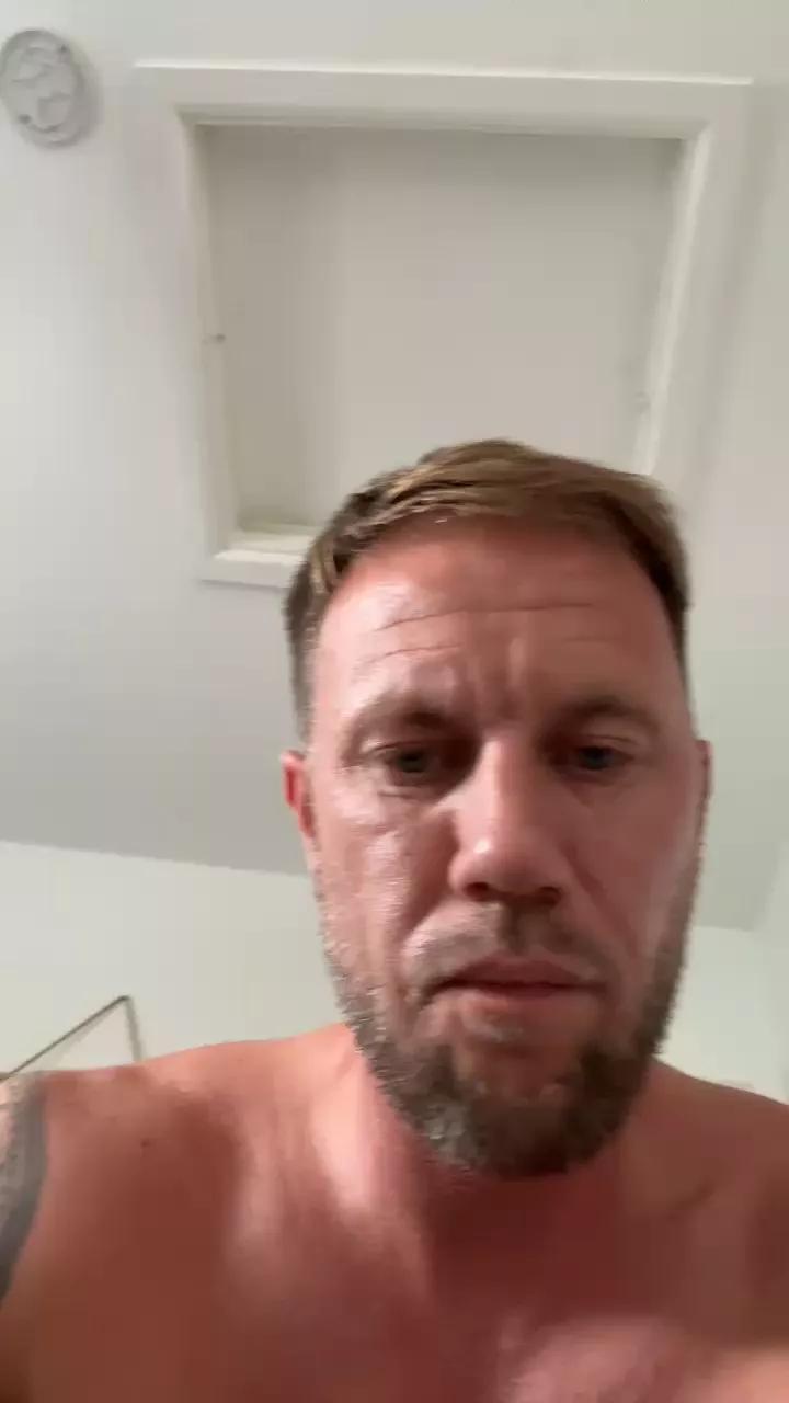 Benjay74 on Cam4 
