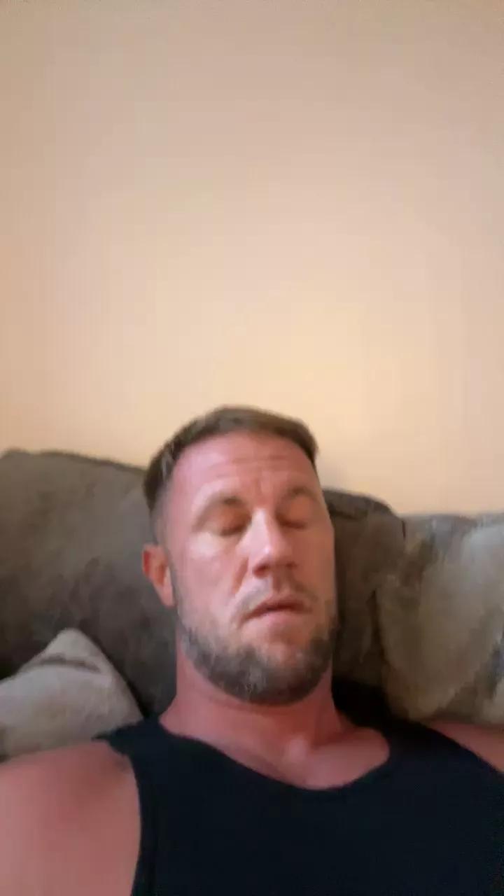 Benjay74 on Cam4 