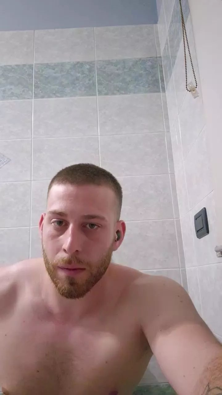 Offline bigcock99773 on Cam4