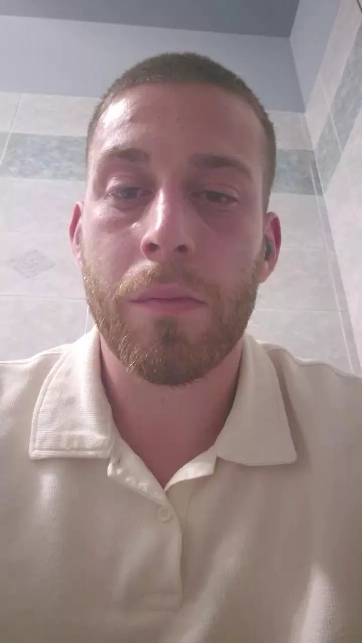 Offline bigcock99773 on Cam4