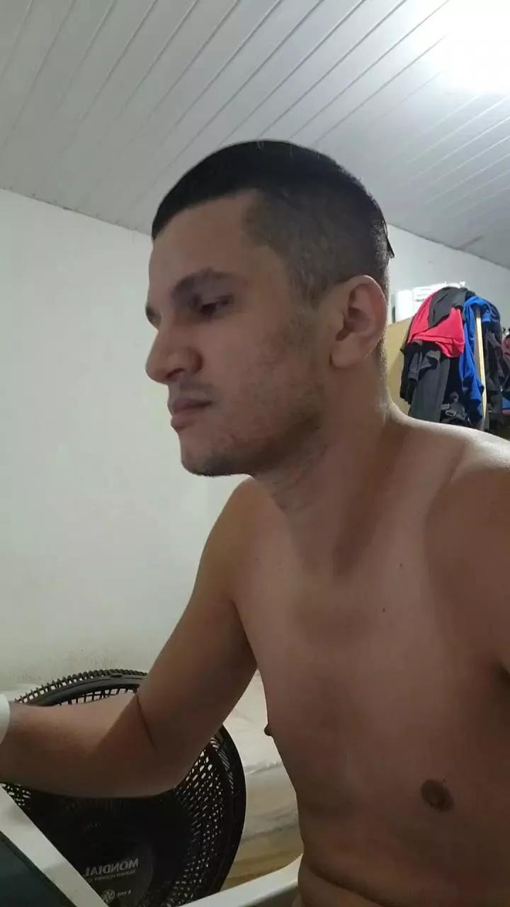 bigpaulomarcelo on Cam4 