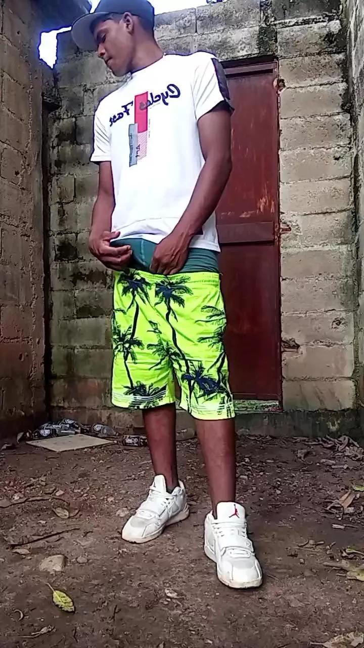 Black_spitpiss on Cam4 