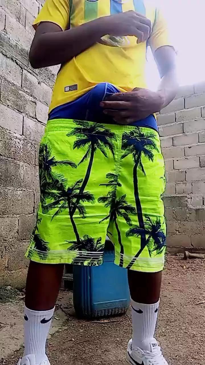Black_spitpiss on Cam4 