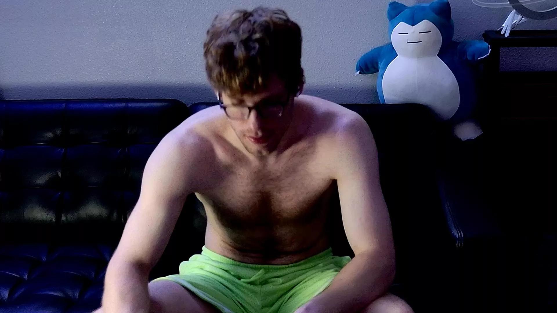BlueEyedTallGuy on Cam4 