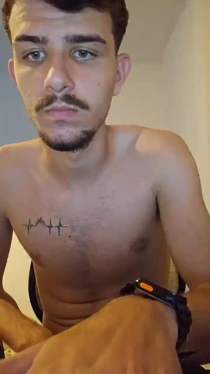 Branco_027 on Cam4 