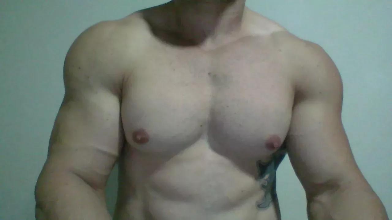 BranquinhoFit on Cam4 