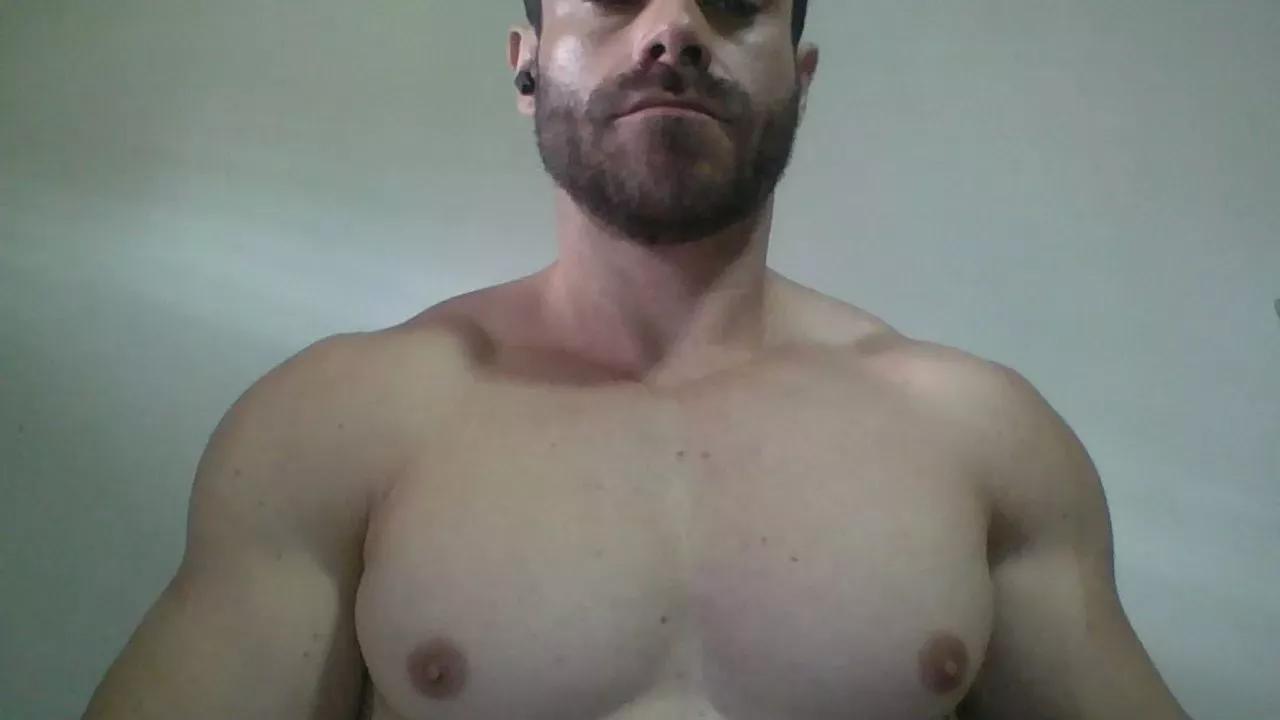 BranquinhoFit on Cam4 