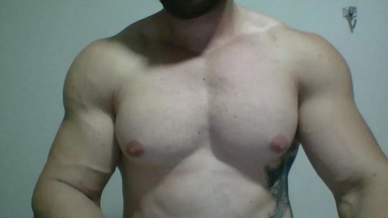 BranquinhoFit on Cam4 