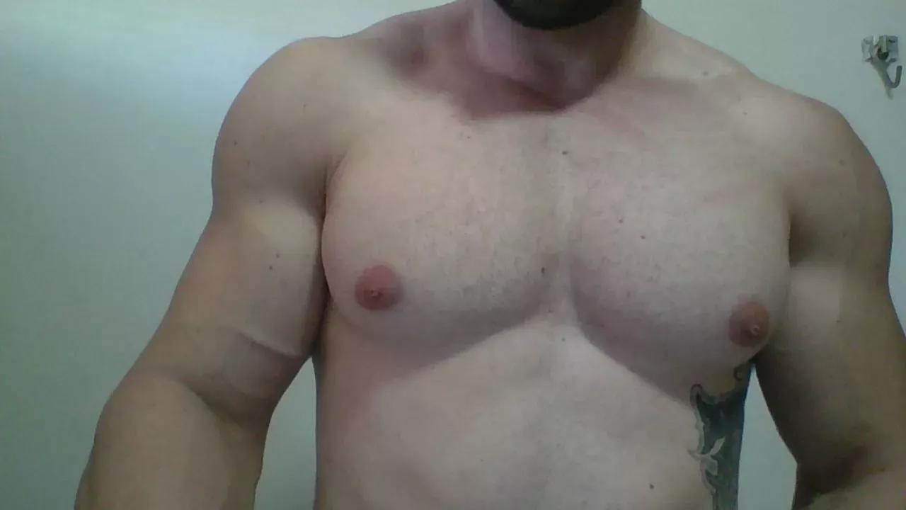 BranquinhoFit on Cam4 