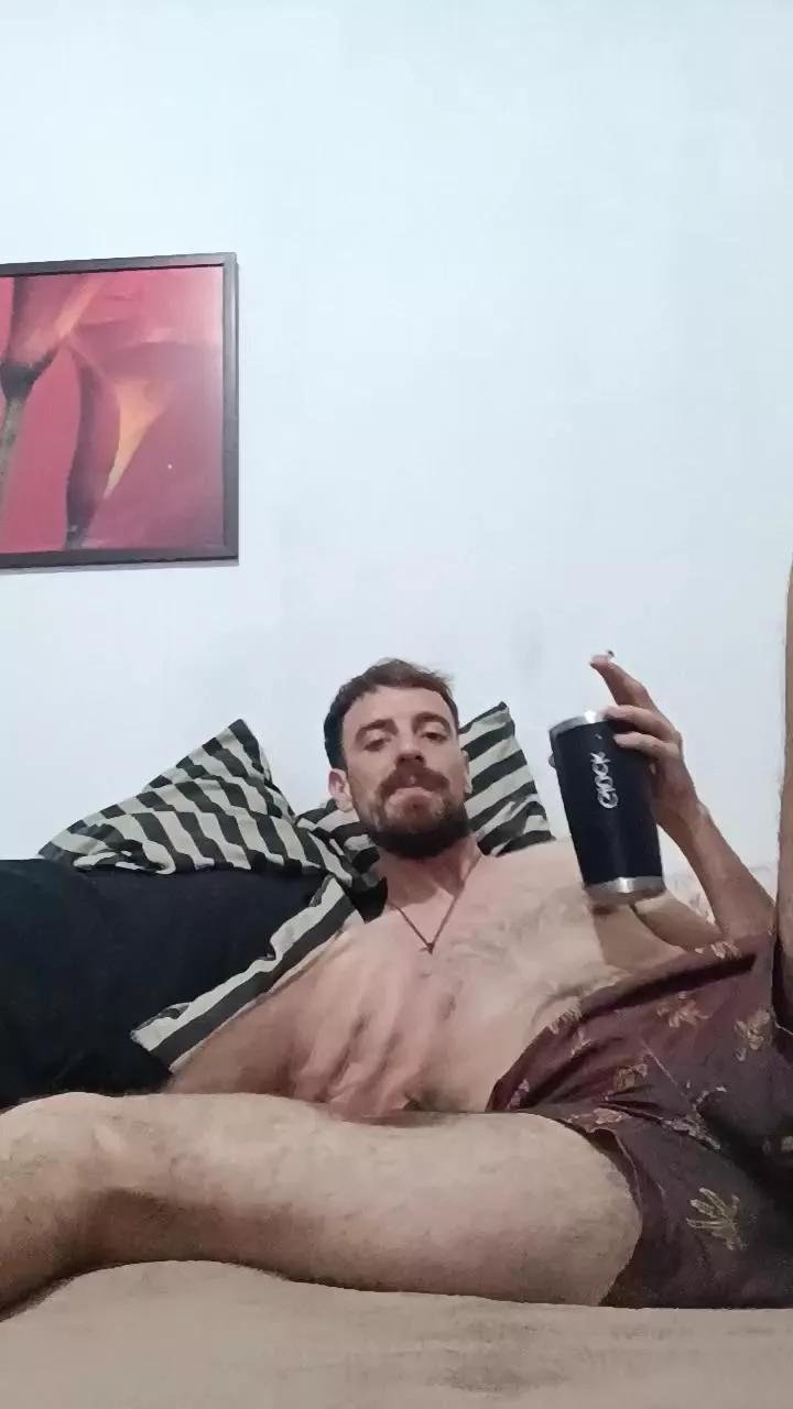 BRhugedick on Cam4 