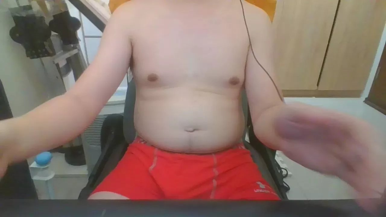 Offline brian242016 on Cam4