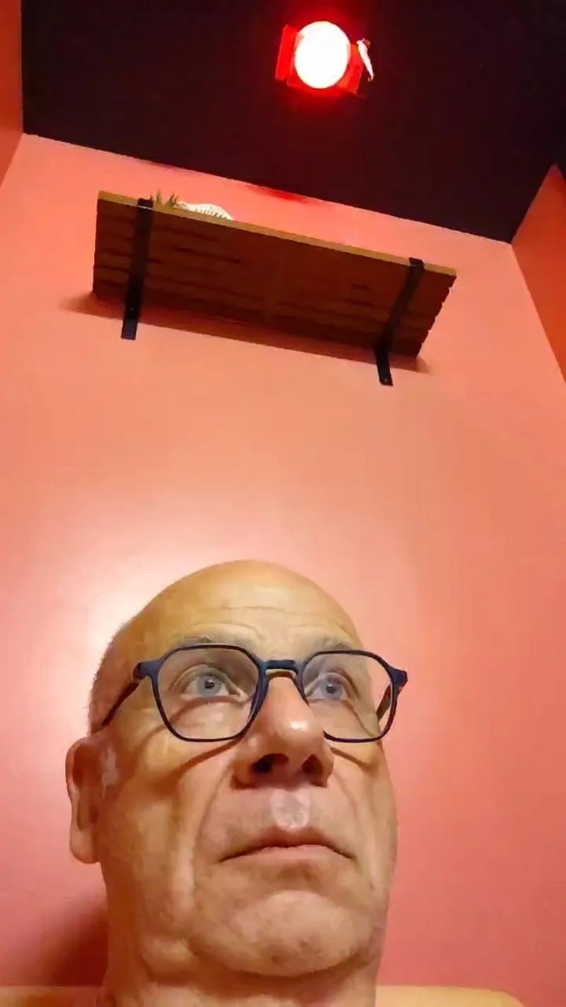 Offline caribane66 on Cam4