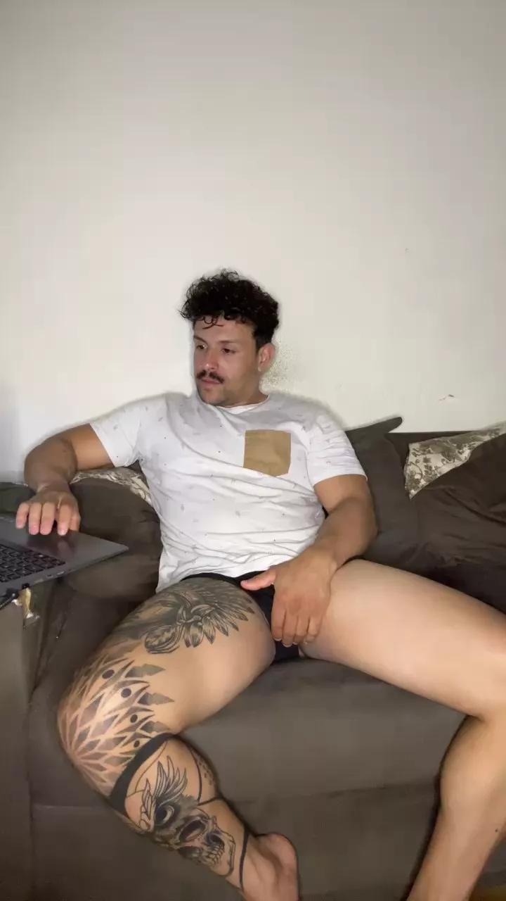 Carvalho23cm on Cam4 