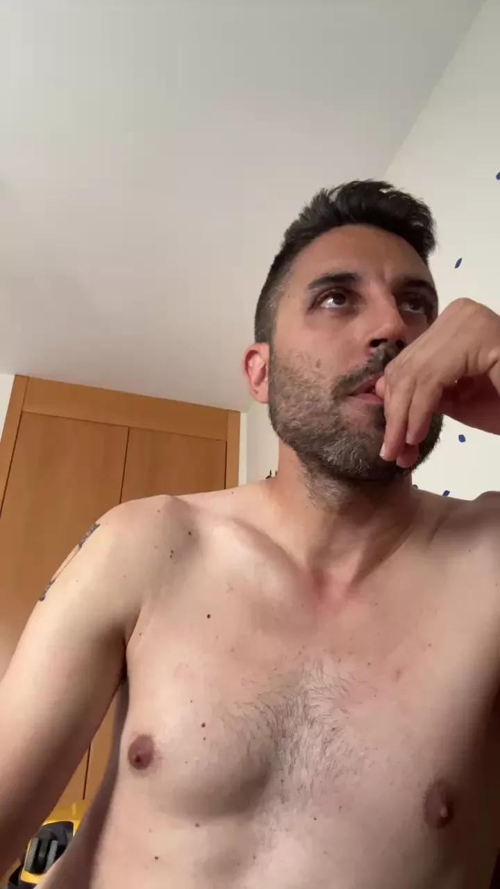 Chicodulce34 on Cam4 
