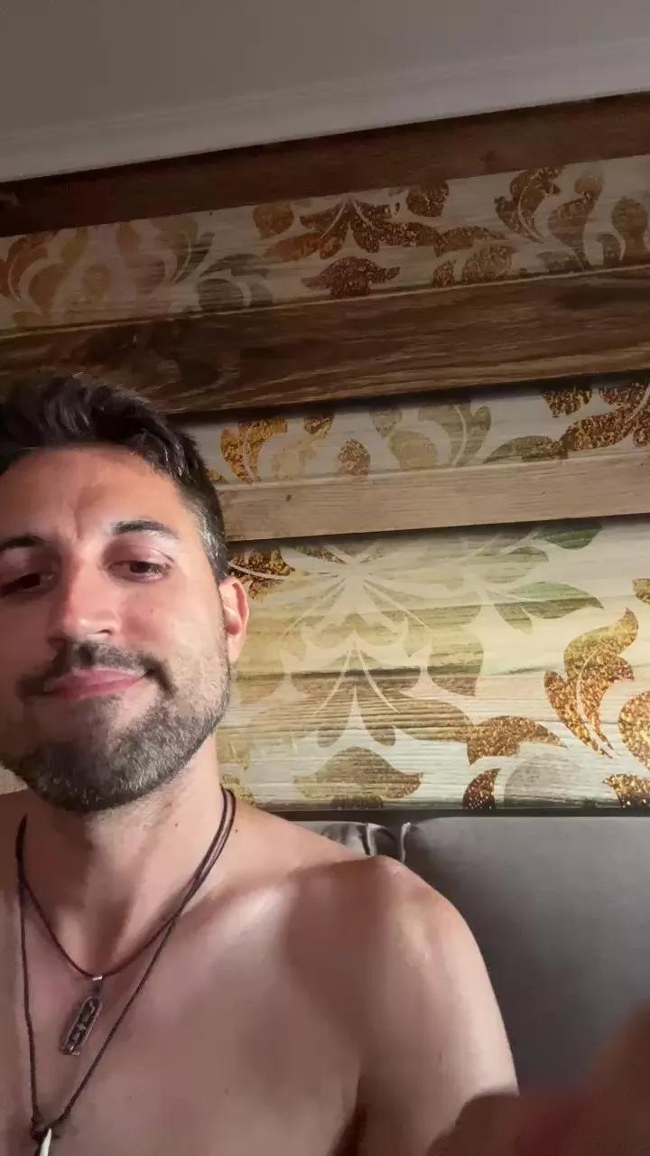 Chicodulce34 on Cam4 