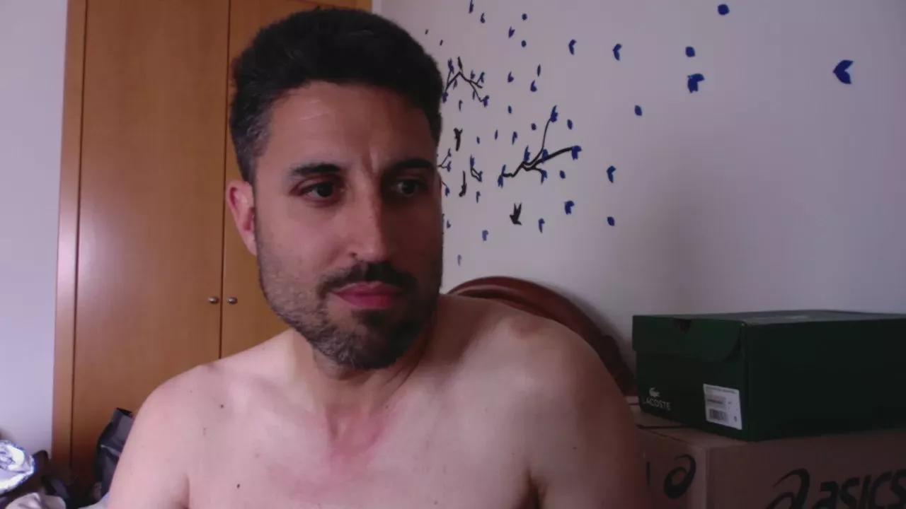 Chicodulce34 on Cam4 