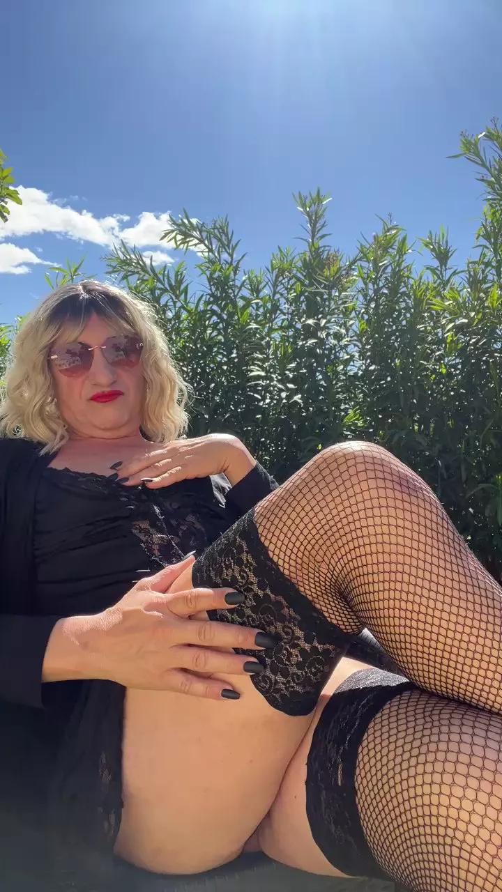 cinziatrav on Cam4 