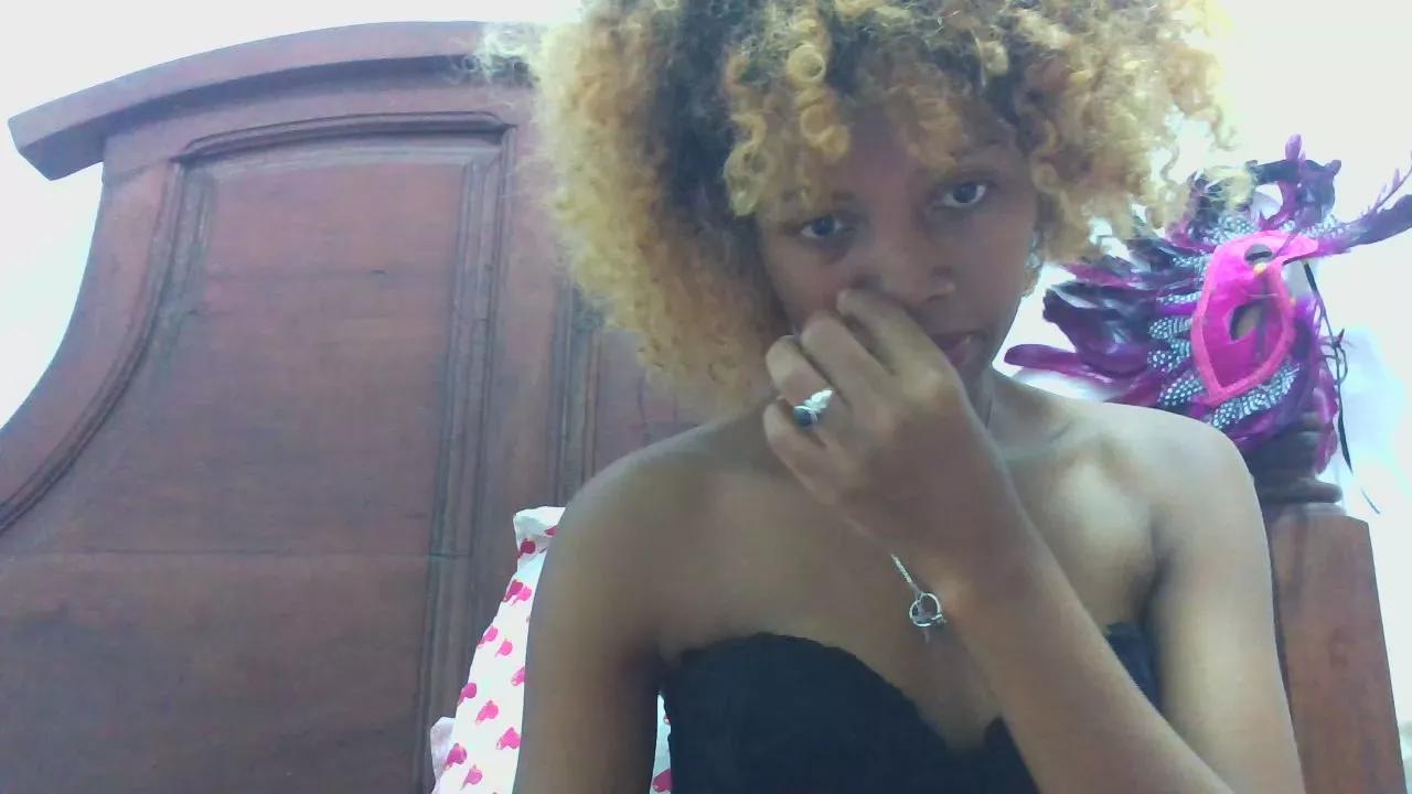 claudia306 on Cam4 