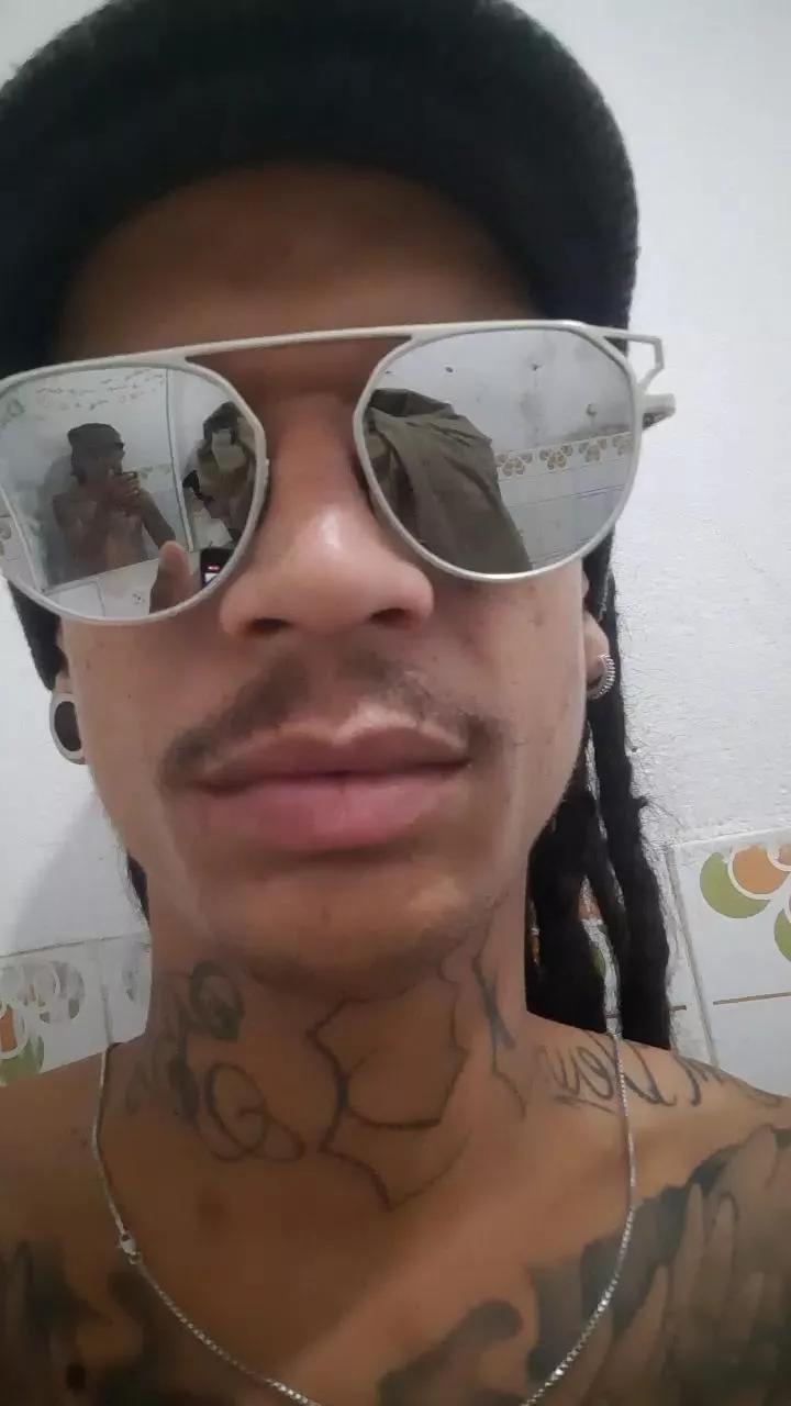 criasss on Cam4 