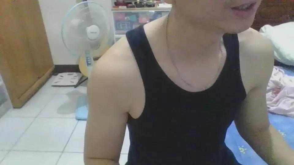 cutenewmemory22 on Cam4 
