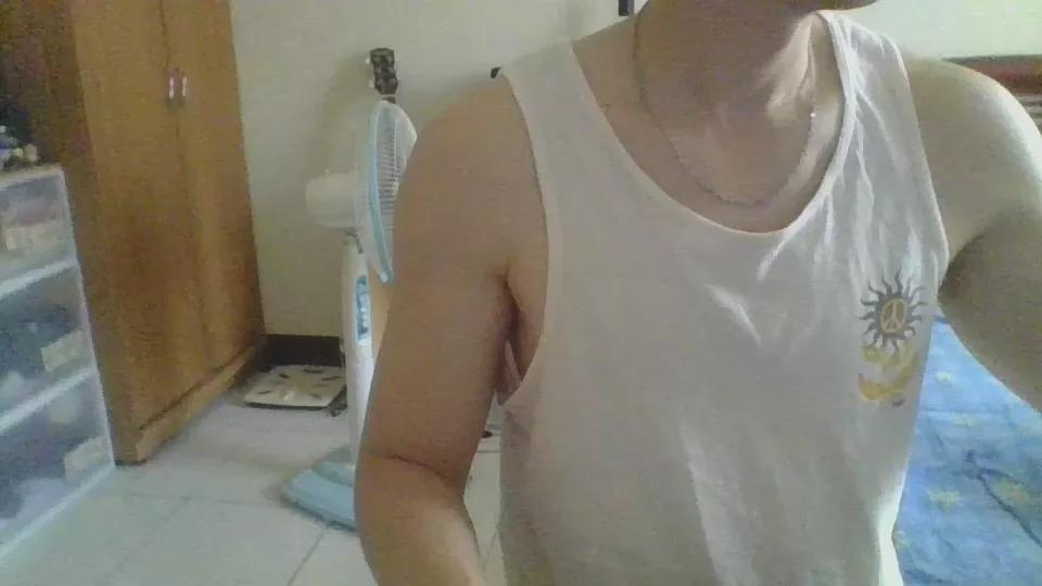 cutenewmemory22 on Cam4 