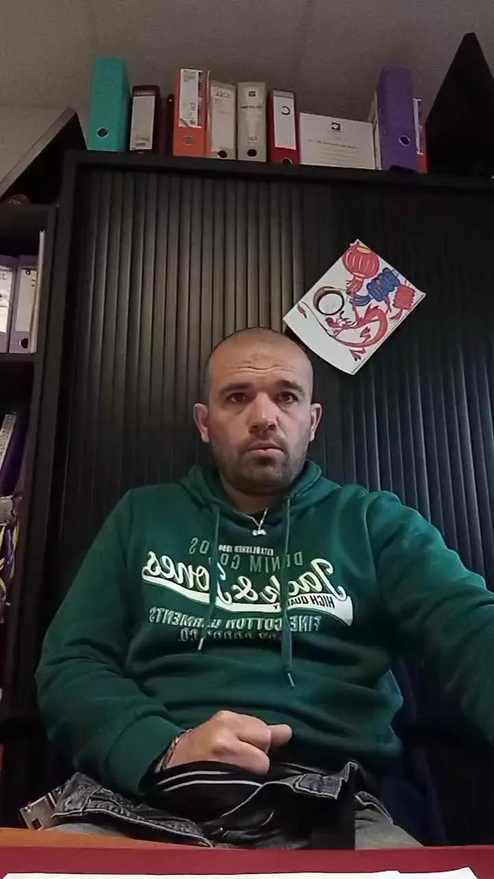 Delire41 on Cam4 