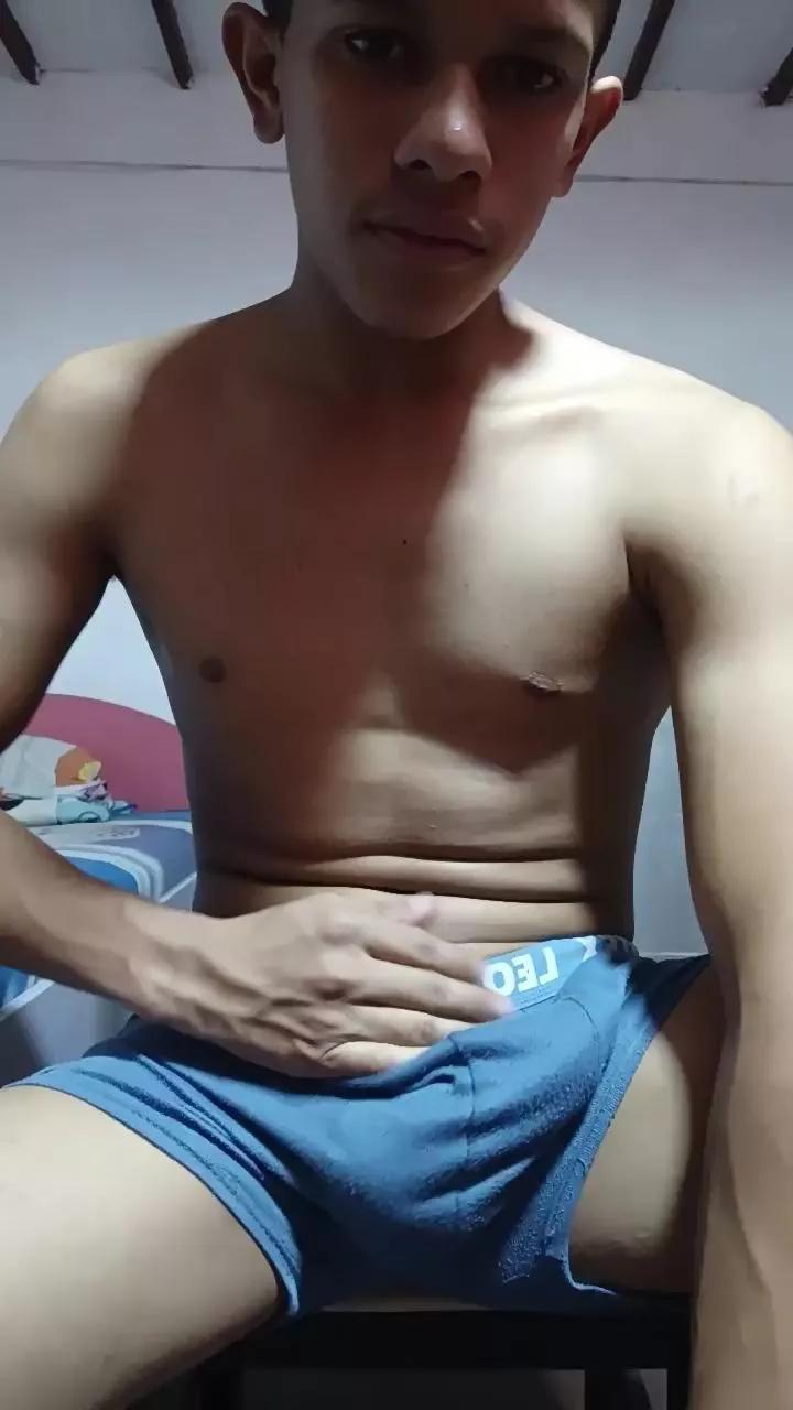 Dirty_fullhappy on Cam4 