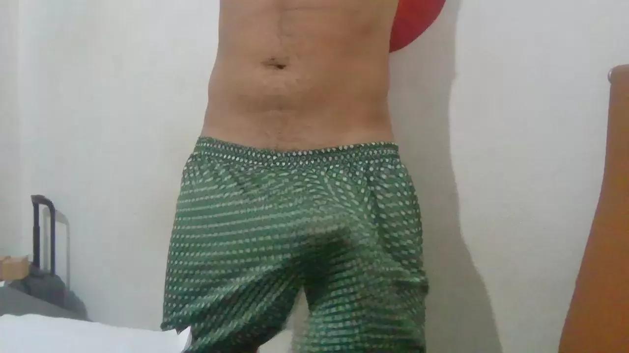 Dotado24xxx on Cam4 