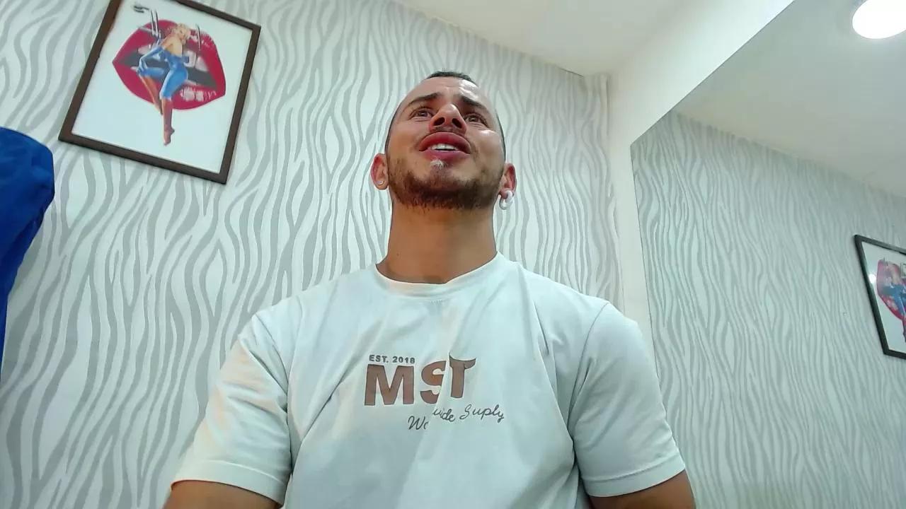 dylan_jacobx on Cam4 