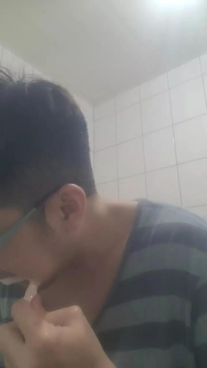 egg019763 on Cam4 