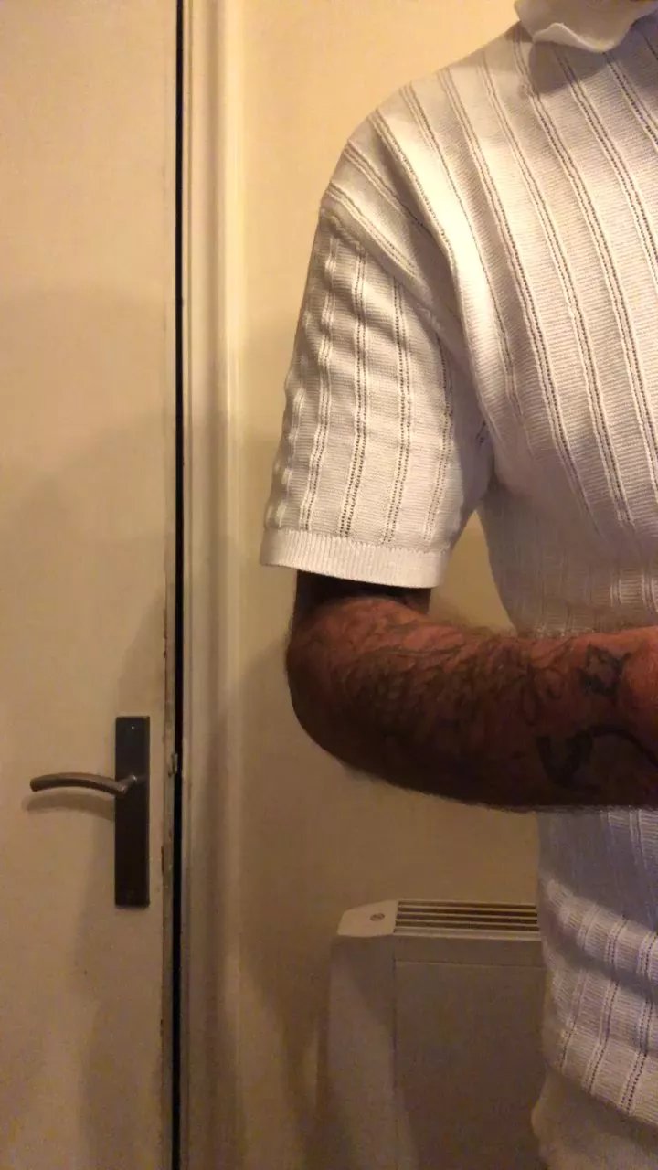 Offline elmonstro1 on Cam4