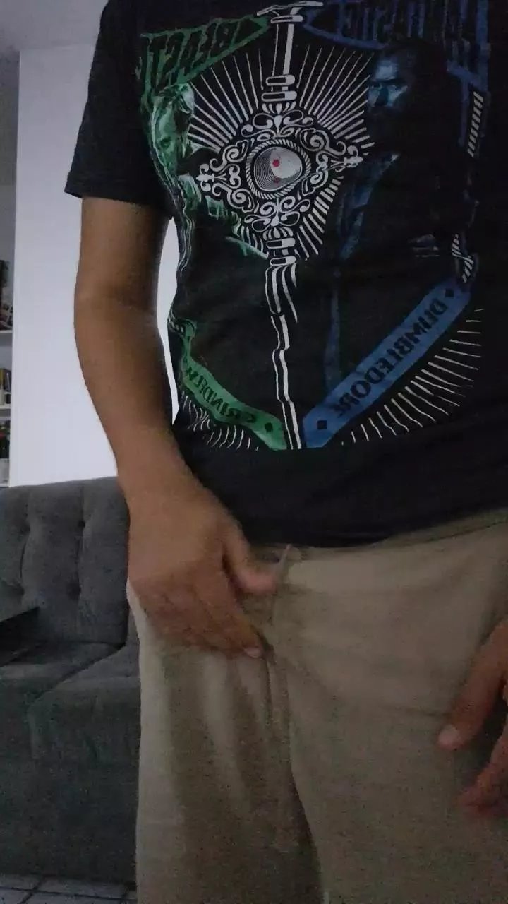 Offline feliped76 on Cam4