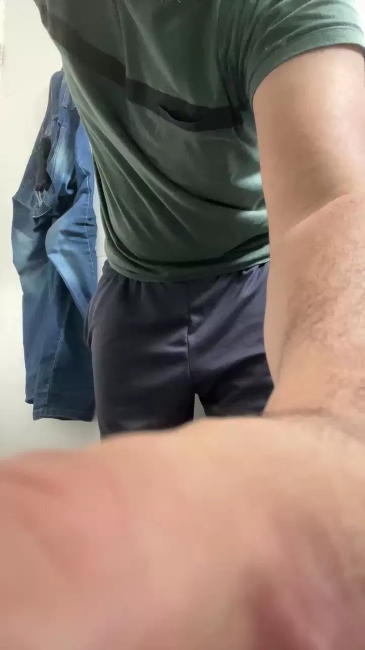 Offline feliped76 on Cam4