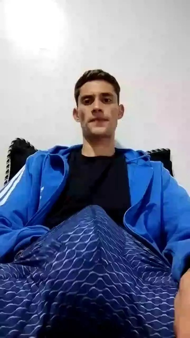 Offline Flaco20x on Cam4