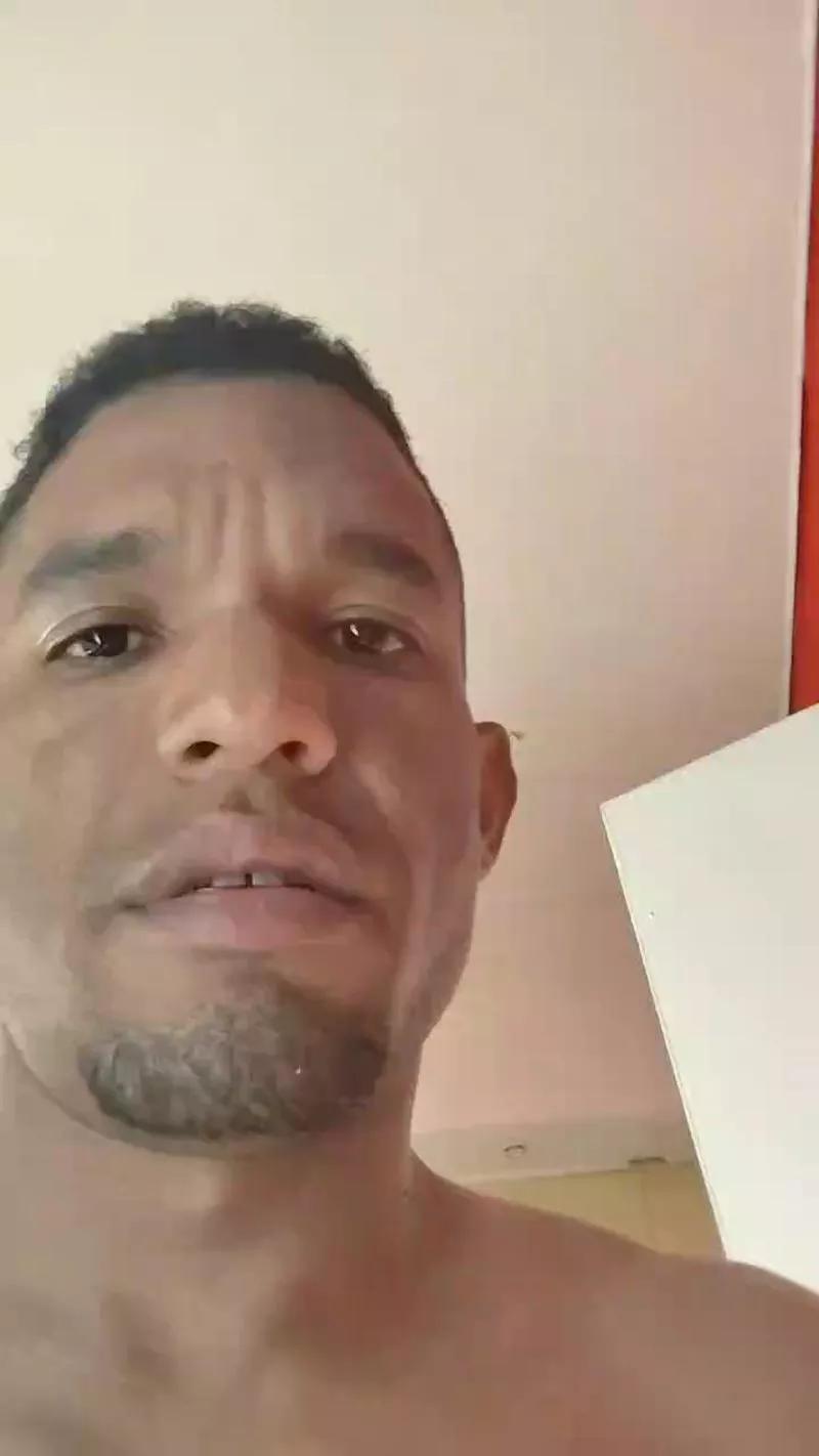 Francopolo23xxl on Cam4 