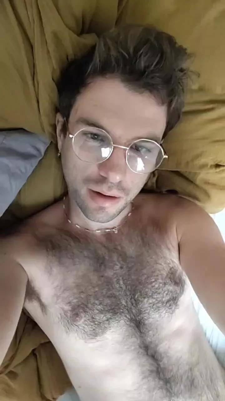 frenchyhothairy on Cam4 