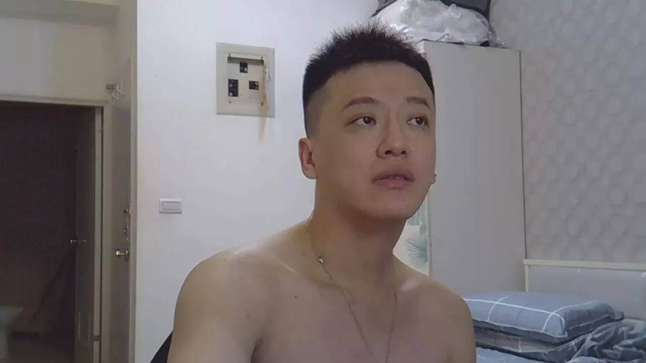 fuckmaki0324 on Cam4 